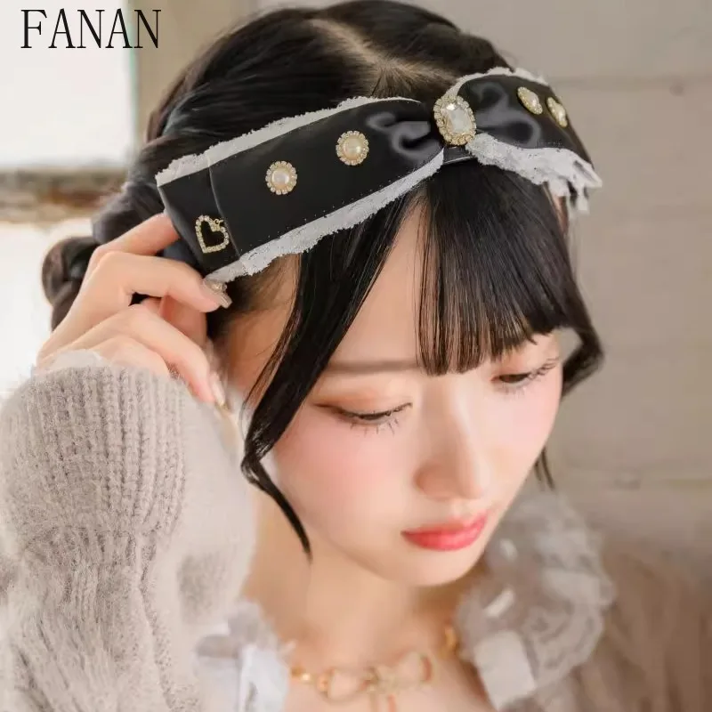 Sweet Hairbands Japanese Lolita Style Women's New Headwear Diamond Love Pendant Bow Headwear Kawaii Hair Accessories Female
Sweet Hairbands Japanese Lolita Style Women's New Headwear Diamond Love Pendant Bow Headwear Kawaii Hair Accessories Female