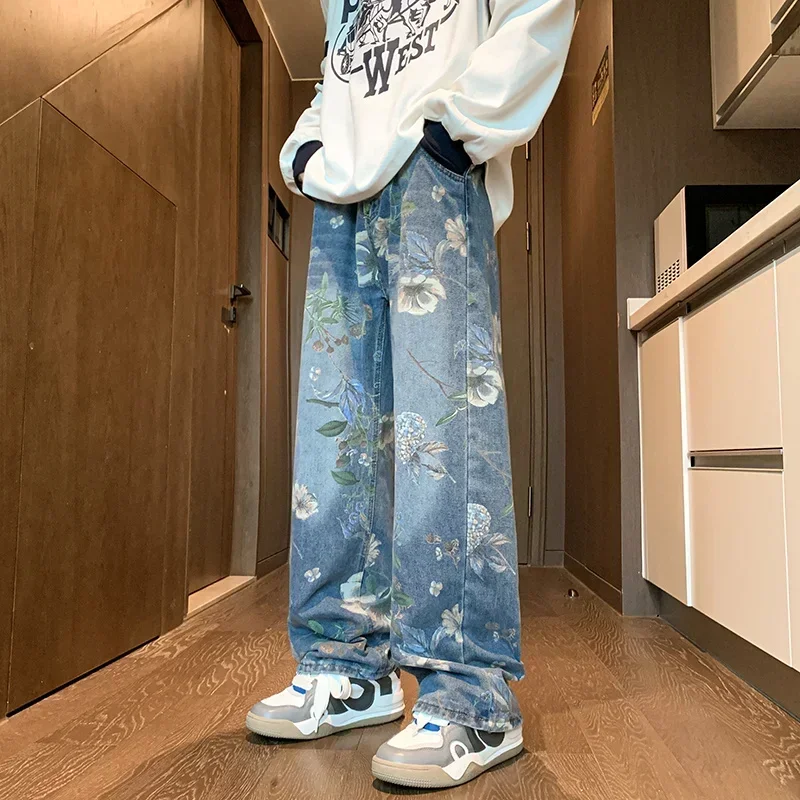 Spring Men's Floral Printed Blue Jeans New Y2K Vintage Streetwear Denim Trousers Hip Hop Fashion Straight Wide-leg Baggy Jean
Spring Men's Floral Printed Blue Jeans New Y2K Vintage Streetwear Denim Trousers Hip Hop Fashion Straight Wide-leg Baggy Jean