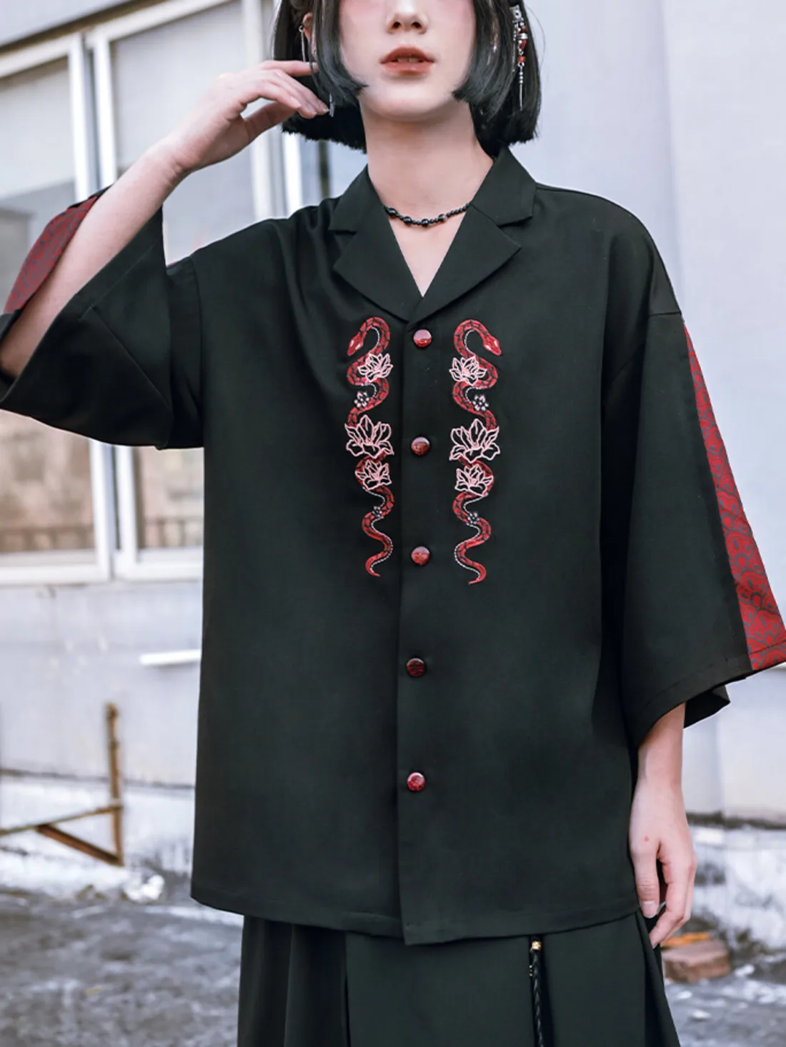 New Chinese Style National Style Han Elements Embroidery Nine Inch Sleeve Shirt Female Woman Red And Black Top China Clothing
New Chinese Style National Style Han Elements Embroidery Nine Inch Sleeve Shirt Female Woman Red And Black Top China Clothing