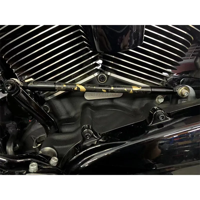 Подходит для Harley M8 Touring Softail: карбоновая перекладина для переключения передач Glide Road King Breakout, тяга переключения передач.
Подходит для Harley M8 Touring Softail: карбоновая перекладина для переключения передач Glide Road King Breakout, тяга переключения передач.
