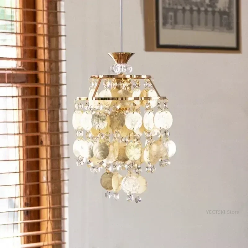 GHEUVNJ Girl's style shell pendant lamp, restaurant entrance, small and fresh European style headboard, marble crystal lamp
GHEUVNJ Girl's style shell pendant lamp, restaurant entrance, small and fresh European style headboard, marble crystal lamp