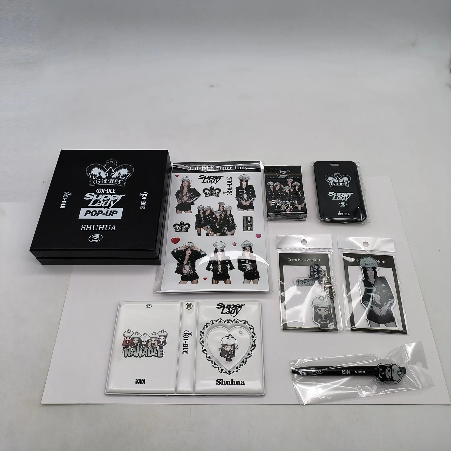 KPOP (G)I-DLE Super Lady Album Gift Box MINNIE ShuHua Cartoon Stickers Card Holder YUQI SoYeon MiYeon Fans Collection Gifts
KPOP (G)I-DLE Super Lady Album Gift Box MINNIE ShuHua Cartoon Stickers Card Holder YUQI SoYeon MiYeon Fans Collection Gifts