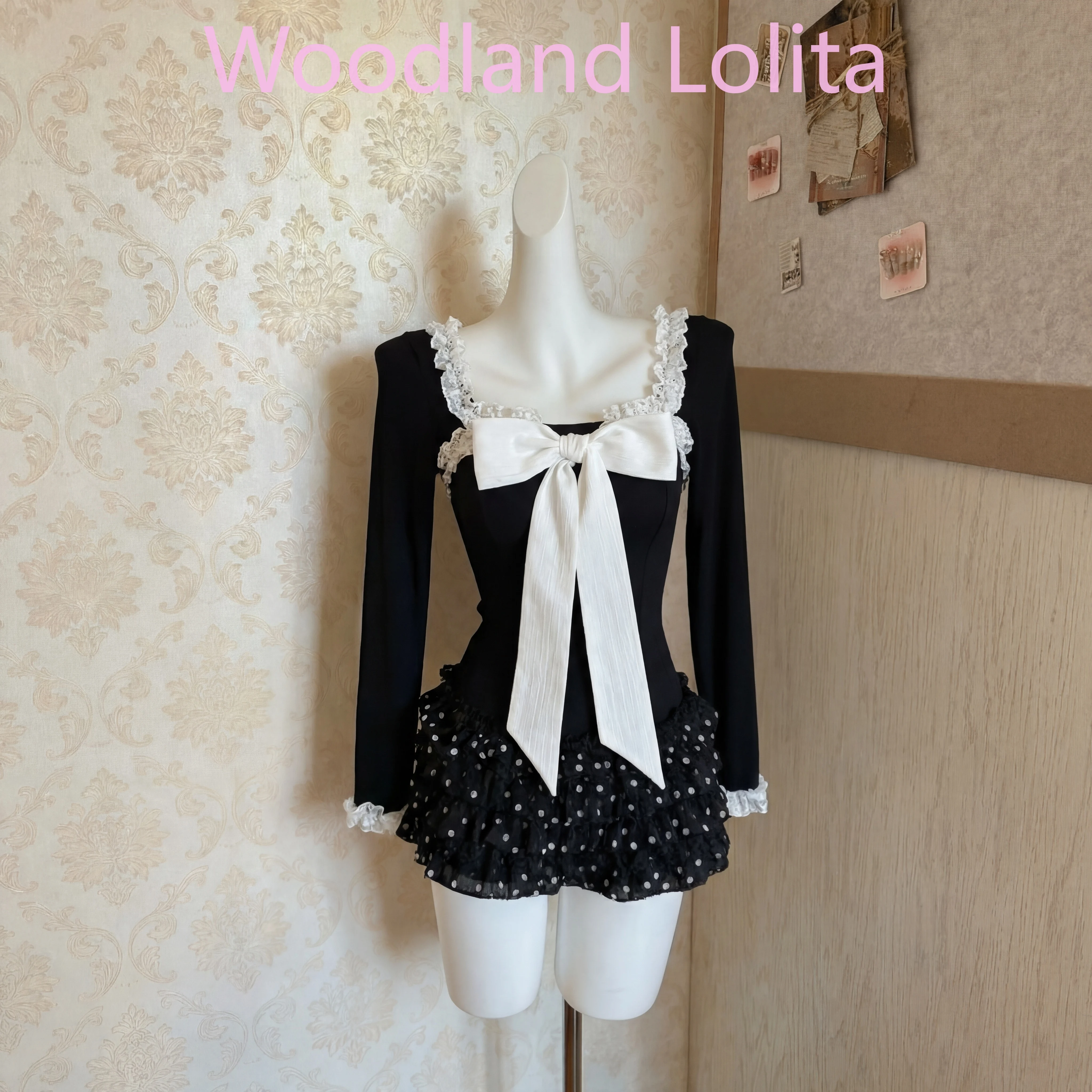 Summmer Kawaii Bow Lace Outfit Set Women Japanese Lolita Style Long Sleeve Top Mini Shorts Sweet Cute Sexy Fashion Elegant Suit
Summmer Kawaii Bow Lace Outfit Set Women Japanese Lolita Style Long Sleeve Top Mini Shorts Sweet Cute Sexy Fashion Elegant Suit