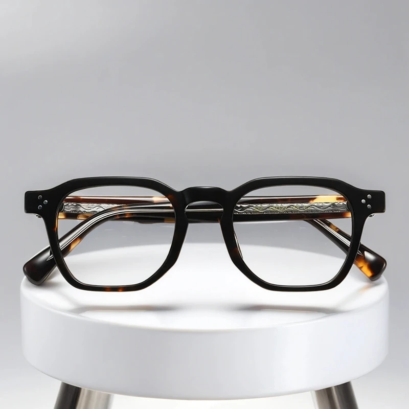 Retro square acetate eyeglasses frame, tortoiseshell men's optical glasses tvr527,size 49-22-144
Retro square acetate eyeglasses frame, tortoiseshell men's optical glasses tvr527,size 49-22-144