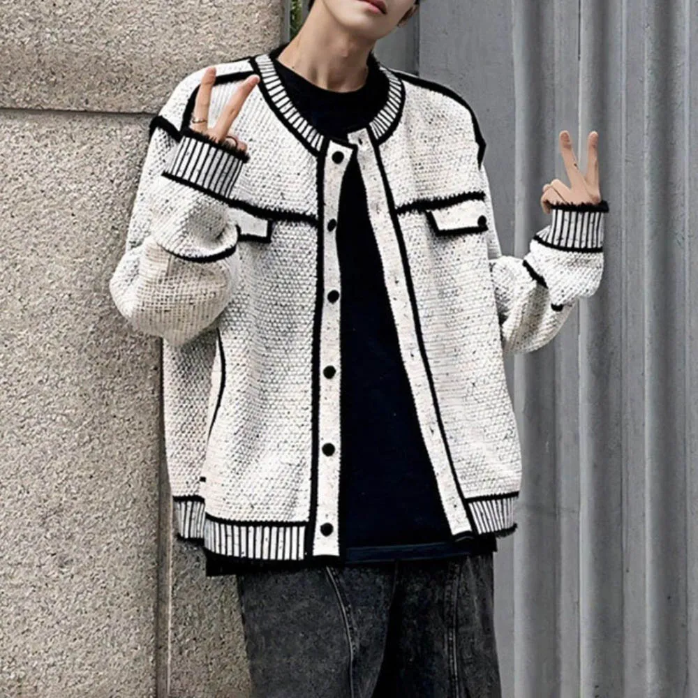 Men's Knitted Cardigan Long-Sleeved Jacket French Retro Fashion Trend High Street Loose Casual Breathable Niche Men's Tops
Men's Knitted Cardigan Long-Sleeved Jacket French Retro Fashion Trend High Street Loose Casual Breathable Niche Men's Tops