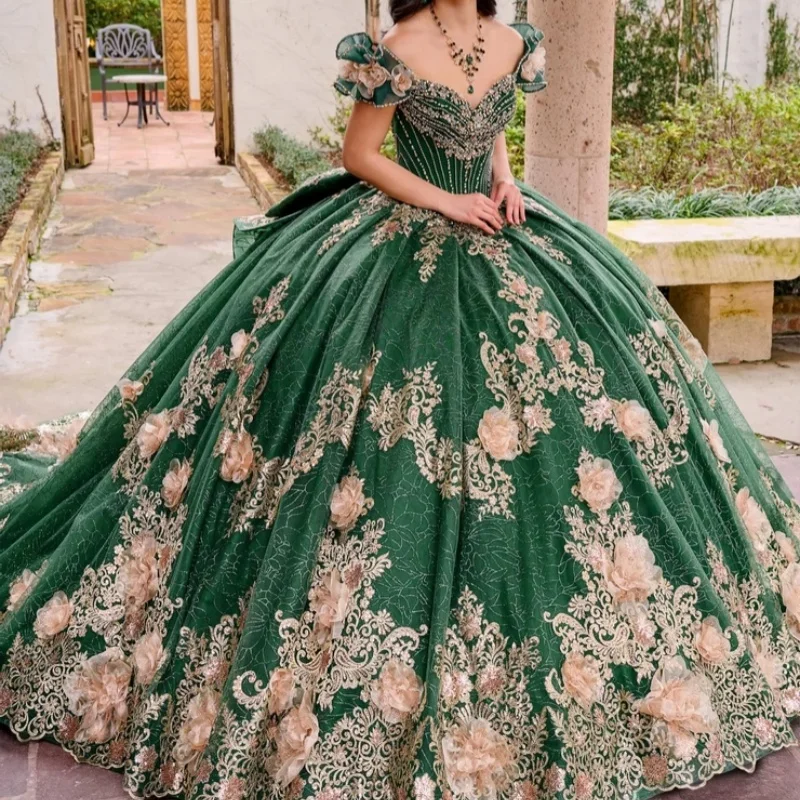 Emerald Green Shiny Quinceanera Dresses Off Shoulder Ball Gown Sweet 16 Dress Beads Appliques Flower Tull Birthday Party Vestido
Emerald Green Shiny Quinceanera Dresses Off Shoulder Ball Gown Sweet 16 Dress Beads Appliques Flower Tull Birthday Party Vestido