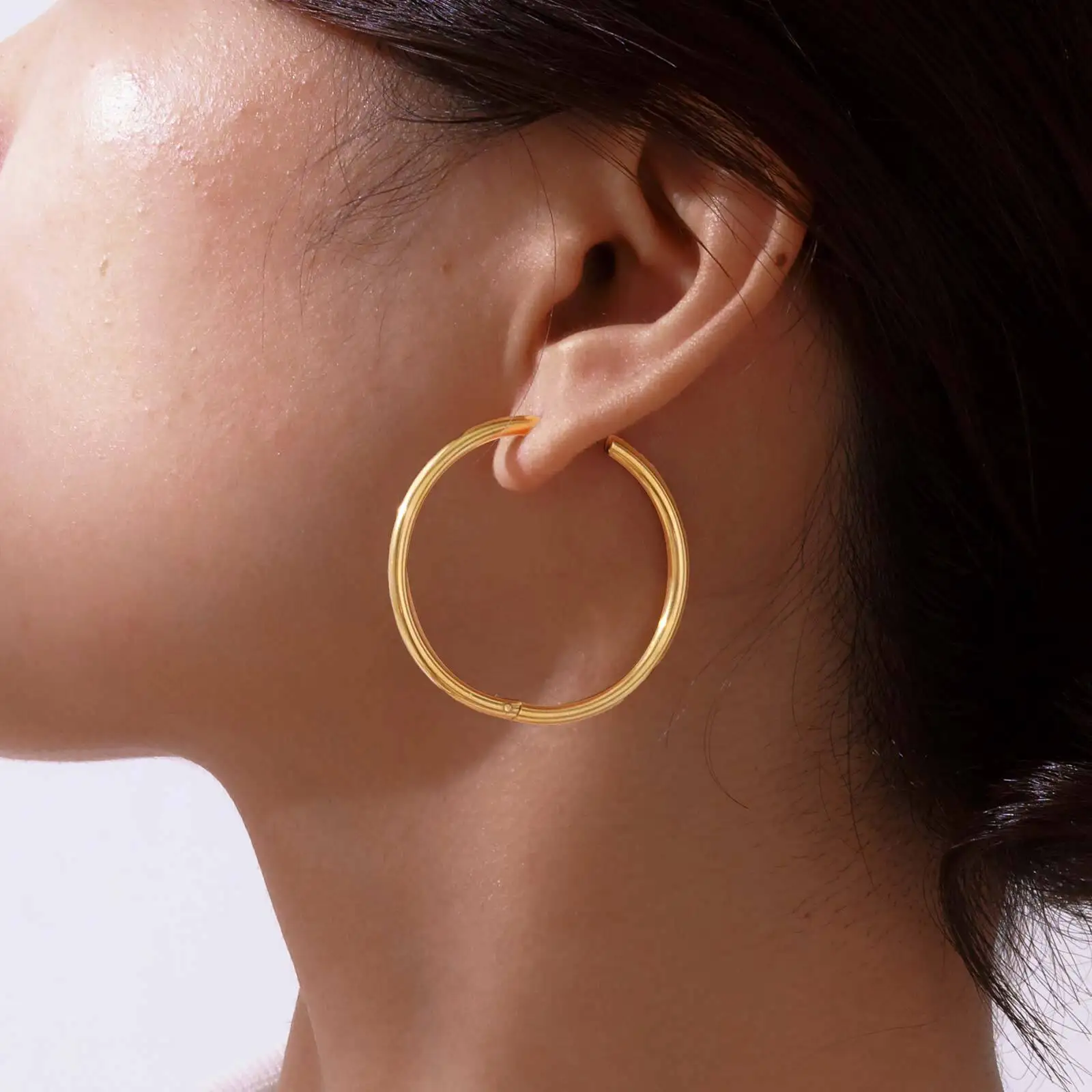 Women's Minimalist Hoop Earrings, Simple Stainless Steel Round Huggie Earrings
Women's Minimalist Hoop Earrings, Simple Stainless Steel Round Huggie Earrings