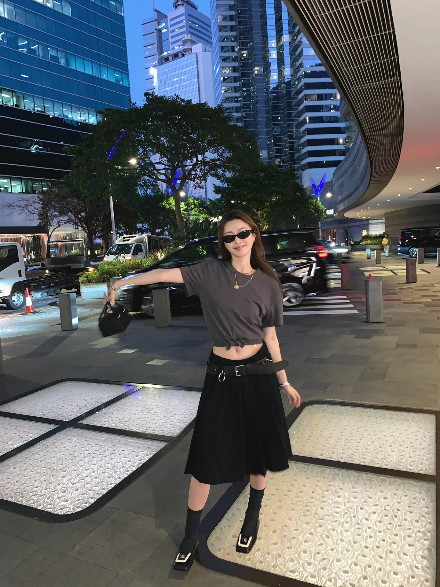 Vcruan Aishige Multicolor All in Tied Ergonomic T-Shirt Ultra Slim Waist Cotton Crew Neck Short Sleeve Women's Top
Vcruan Aishige Multicolor All in Tied Ergonomic T-Shirt Ultra Slim Waist Cotton Crew Neck Short Sleeve Women's Top