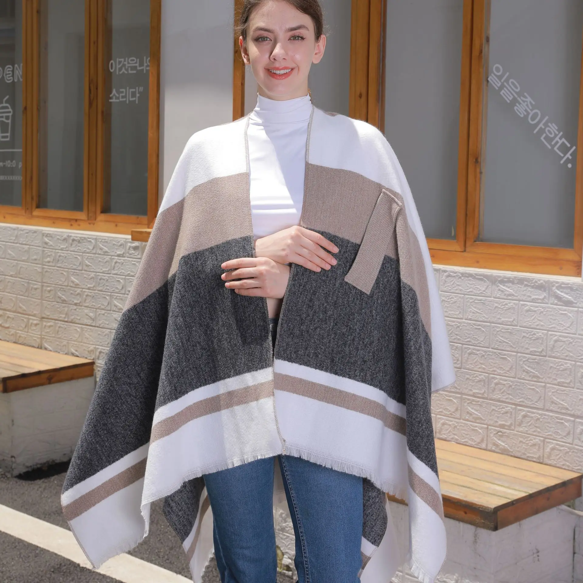 Autumn Winter Warm Fashion Criss-Cross Tassel Poncho Cape Women Knitted Bandage Jacquard Striped Outerwear Shawl Cloak
Autumn Winter Warm Fashion Criss-Cross Tassel Poncho Cape Women Knitted Bandage Jacquard Striped Outerwear Shawl Cloak