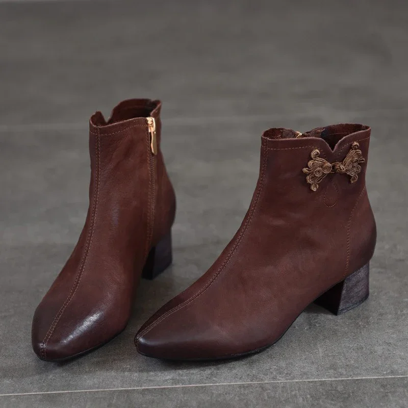 Birkuir Pointed Toe Ankle Boots For Women Zip Soft Short Boots Chinese Button Luxury Genuine Leather Thick Heel Boots High Heels
Birkuir Pointed Toe Ankle Boots For Women Zip Soft Short Boots Chinese Button Luxury Genuine Leather Thick Heel Boots High Heels