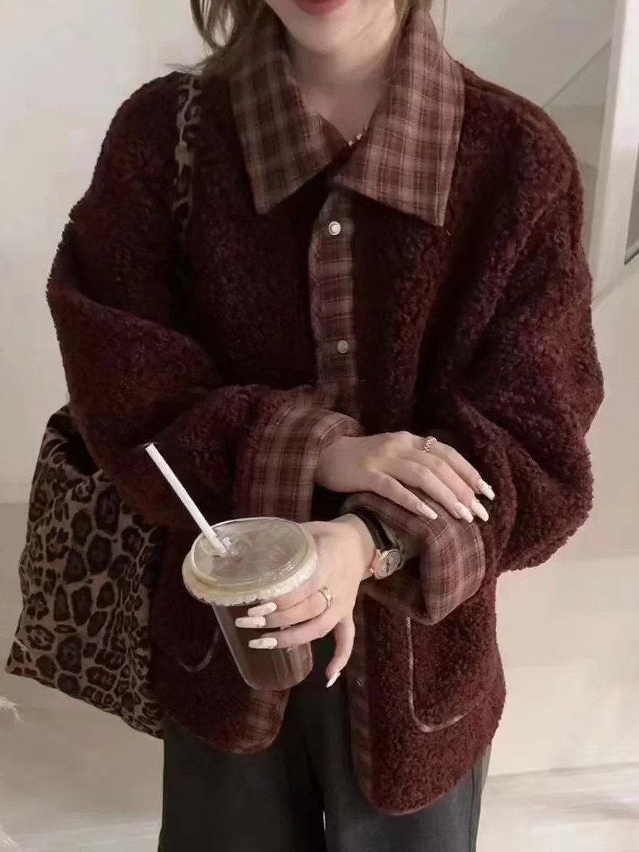 Lamb Wool et For Women Long Quilted Vest Demi-Season Motion Fishbone Pattern Lightweight Thin Shearling Elements Polka Dot
Lamb Wool et For Women Long Quilted Vest Demi-Season Motion Fishbone Pattern Lightweight Thin Shearling Elements Polka Dot