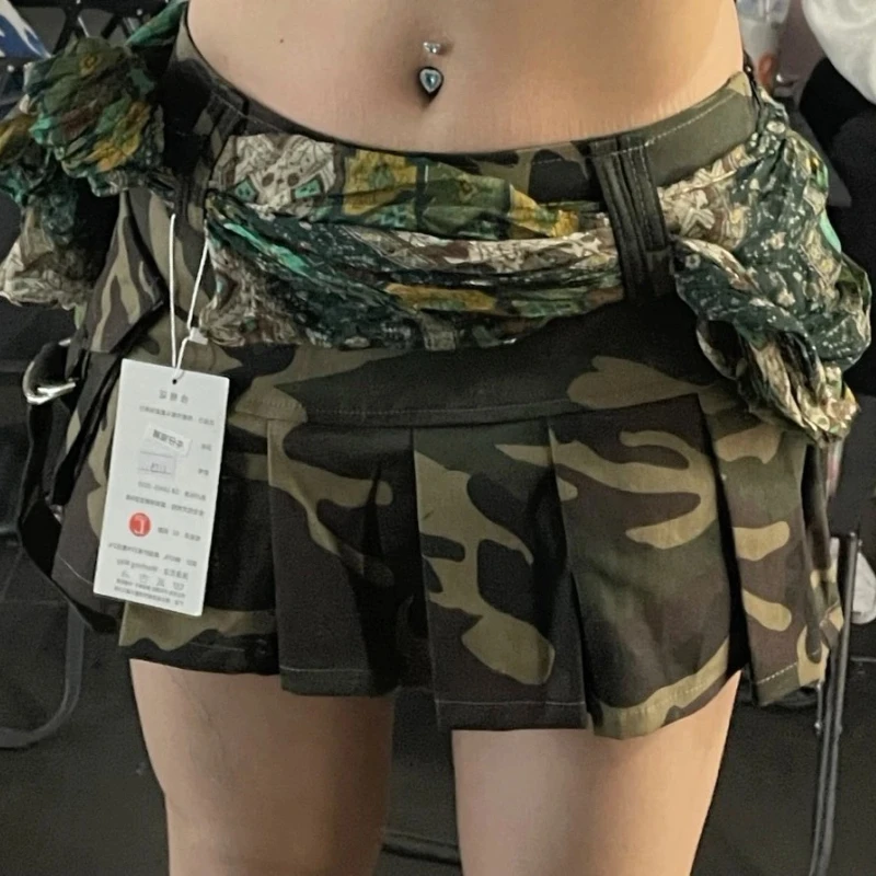 Retro Camouflage Mini Pleated Skirt with Belt Women Summer Hot Y2k Low Waist Streetwear Skirts Sexy Harajuku Skirt Shorts 2025
Retro Camouflage Mini Pleated Skirt with Belt Women Summer Hot Y2k Low Waist Streetwear Skirts Sexy Harajuku Skirt Shorts 2025