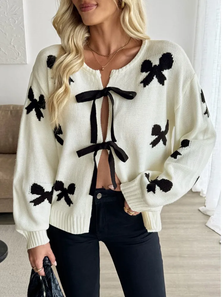 2025 New Sweater Fashionable Autumn Sweet Style Women's Sweater Cardigan Commuting Female Clothing Design Sense With Strap Bow
2025 New Sweater Fashionable Autumn Sweet Style Women's Sweater Cardigan Commuting Female Clothing Design Sense With Strap Bow