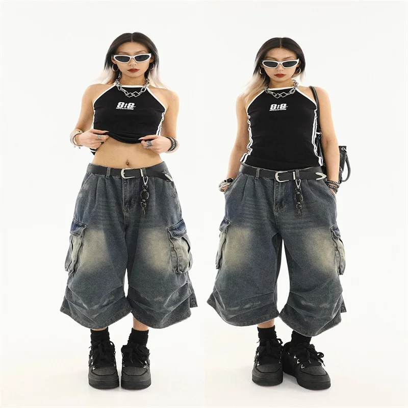 American Style Women Vintage Washed Workwear Denim Shorts with Multiple Pockets Pleated Design Loose Drapey Seven-Foot Pants
American Style Women Vintage Washed Workwear Denim Shorts with Multiple Pockets Pleated Design Loose Drapey Seven-Foot Pants
