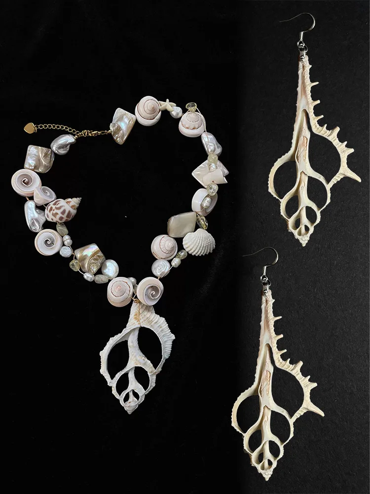 ZHUHE The Natural Shell Necklace In A Retro Style Is A Perfect Jewelry Accessory For Women And A Gift For Their Girlfriends At P
ZHUHE The Natural Shell Necklace In A Retro Style Is A Perfect Jewelry Accessory For Women And A Gift For Their Girlfriends At P