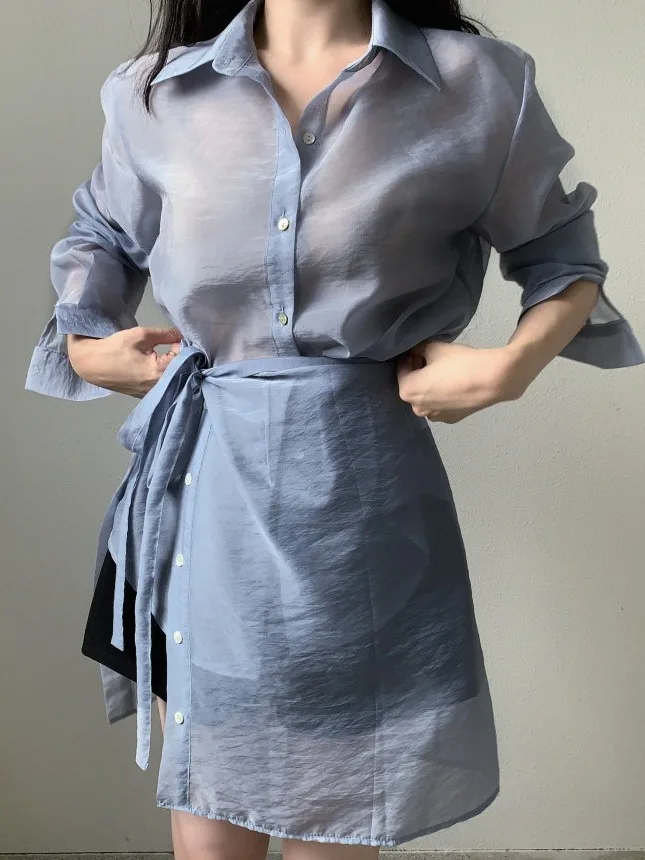 Korean Sle Long Sve irt Women's Waist Belt Inlet Collar Micro Transparent Faion Set with Waist Seal Two Piece Set
Korean Sle Long Sve irt Women's Waist Belt Inlet Collar Micro Transparent Faion Set with Waist Seal Two Piece Set