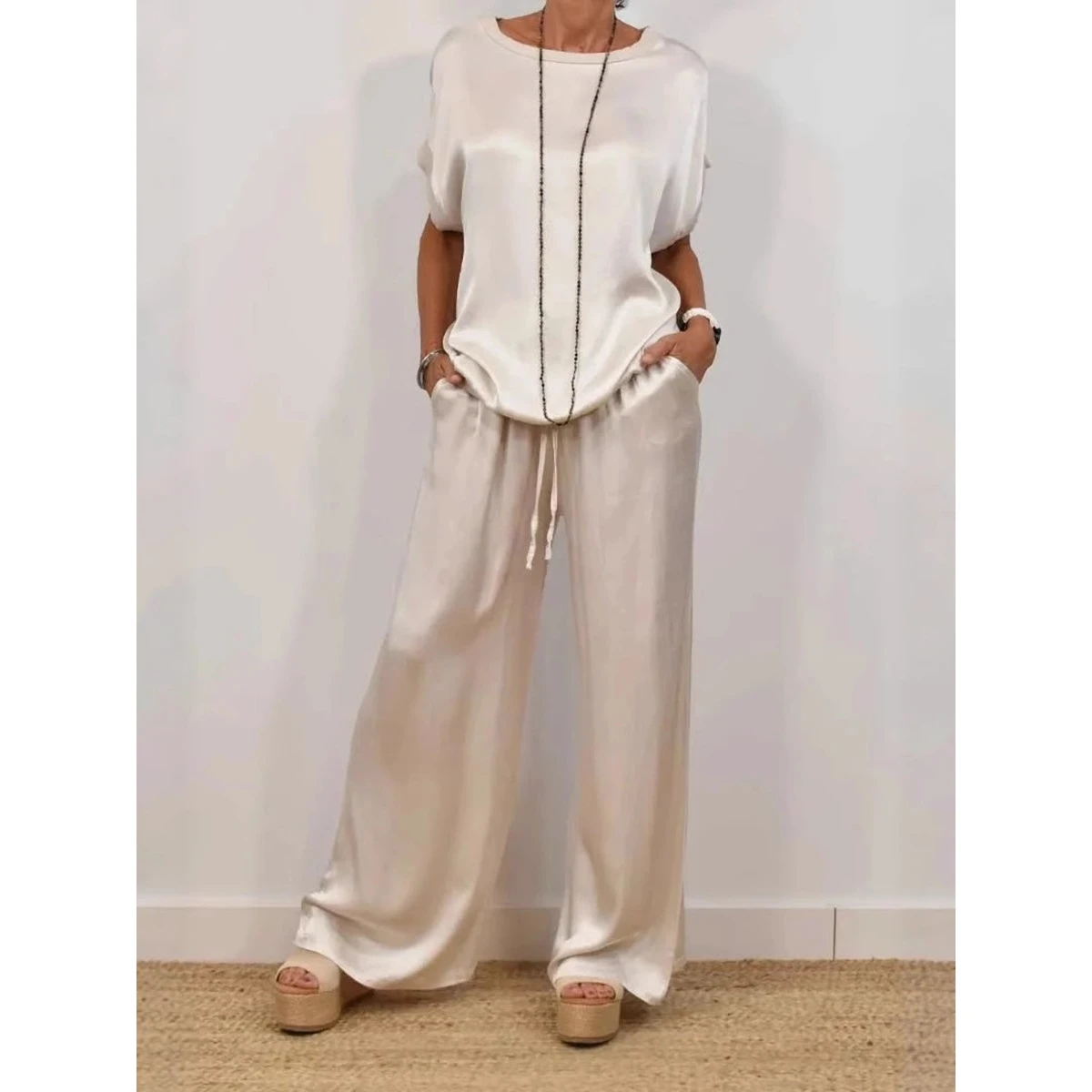 Trendy Loose Shirt Wide Leg Pants Casual Set Spring Summer New Arrival Cross-Border Independent Station High Waist Long Pants...
Trendy Loose Shirt Wide Leg Pants Casual Set Spring Summer New Arrival Cross-Border Independent Station High Waist Long Pants...