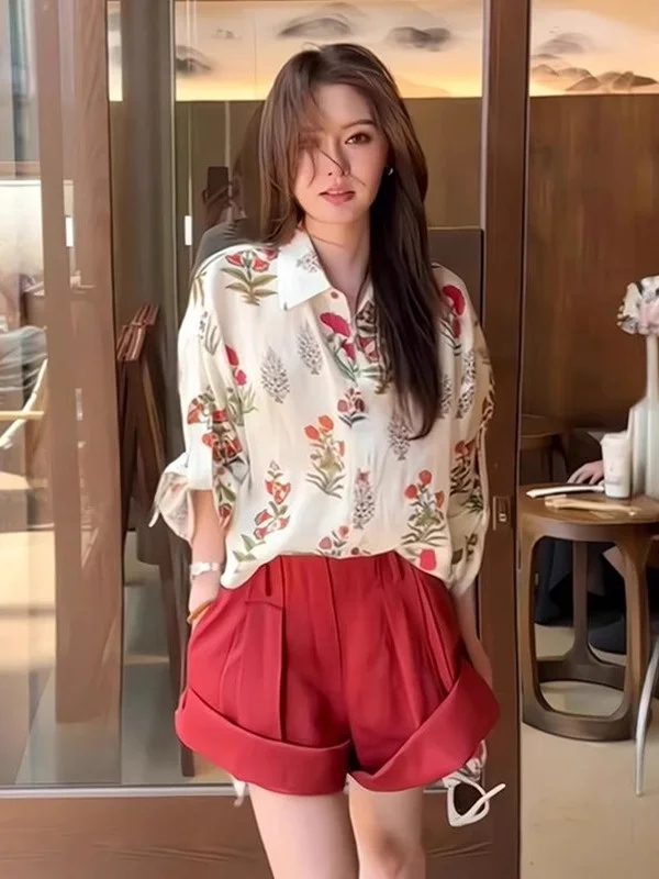 Stunning White Floral Print Shirt And Shorts Set Summer Anti-Aging Looking Complete Ootd High Waist Korean Style Women'...
Stunning White Floral Print Shirt And Shorts Set Summer Anti-Aging Looking Complete Ootd High Waist Korean Style Women'...