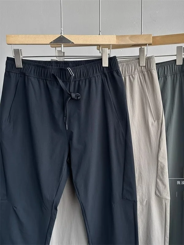 Мужские летние легкие повседневные брюки Qui Dry для активного отдыха, дышащие, эластичные, рабочие, длинные, облегающие, тонкие
Мужские летние легкие повседневные брюки Qui Dry для активного отдыха, дышащие, эластичные, рабочие, длинные, облегающие, тонкие