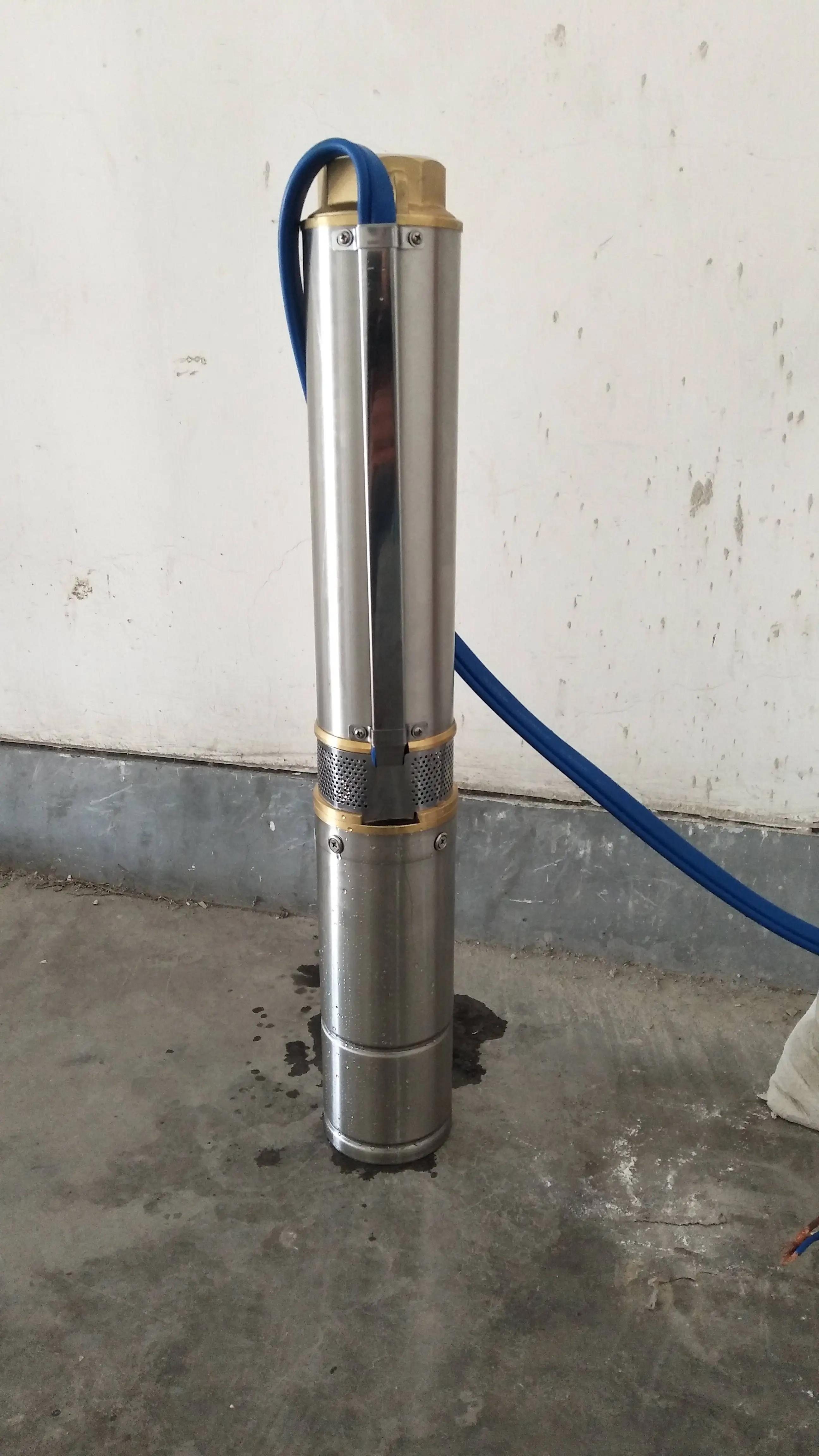 WSDS 2200W AC/DC Automatic Switcher Solar Deep Well Submersible Water Pump for Agriculture Irrigation with ZSCO Controller
WSDS 2200W AC/DC Automatic Switcher Solar Deep Well Submersible Water Pump for Agriculture Irrigation with ZSCO Controller