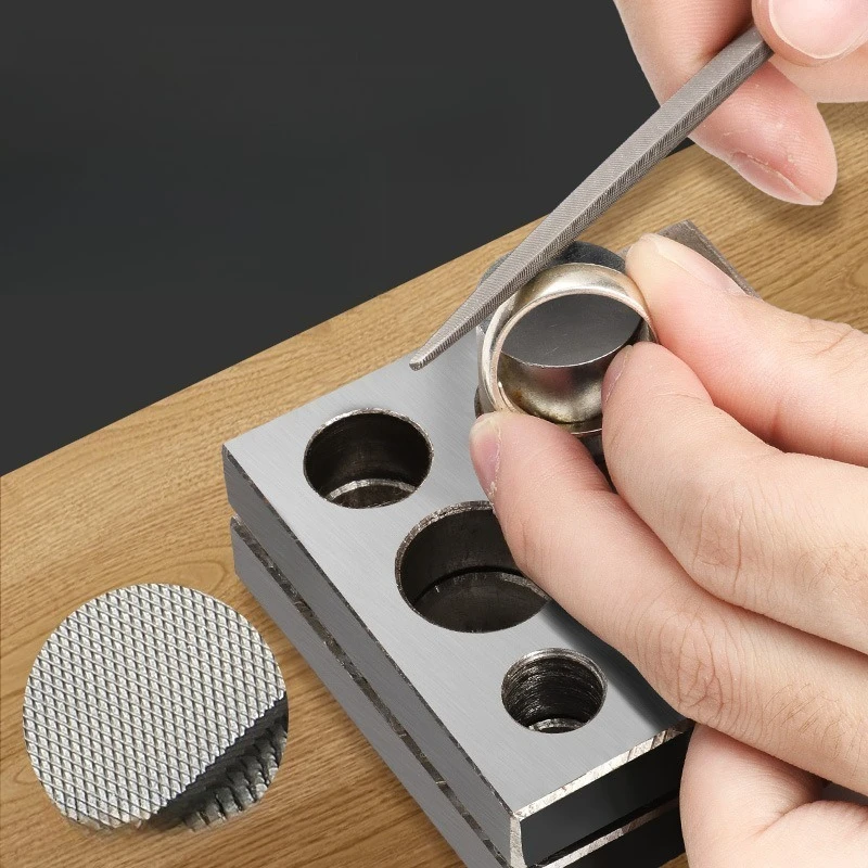 Треугольная бамбуковая пилка-напильник для золотых и серебряных украшений - Профессиональный незаменимый инструмент для формовки и полировки ювелирных изделий
Треугольная бамбуковая пилка-напильник для золотых и серебряных украшений - Профессиональный незаменимый инструмент для формовки и полировки ювелирных изделий