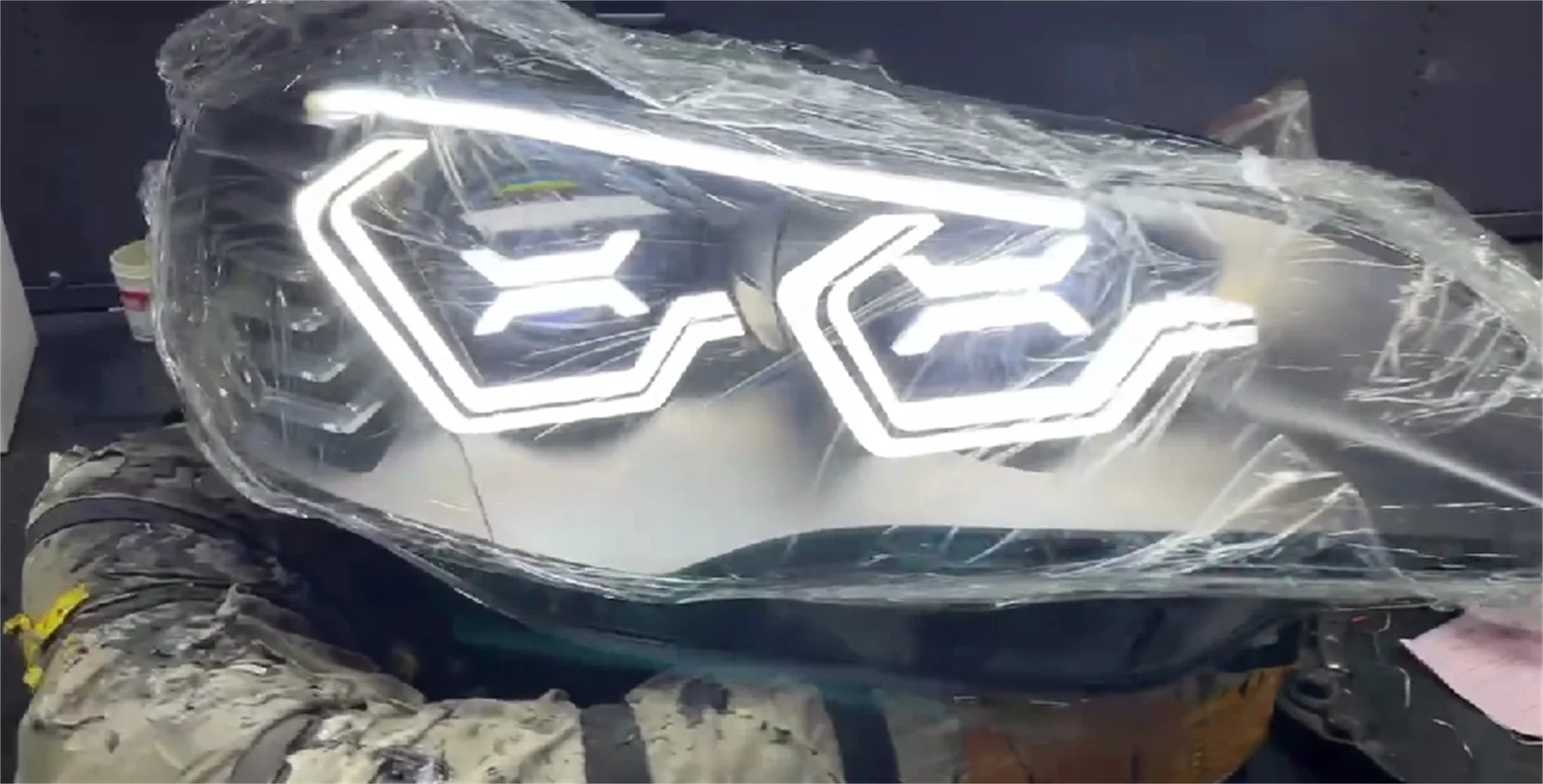 Передняя светодиодная фара для BMW x5 e70 OSS, дневные ходовые фары DRL, ближний свет, указатель поворота, индивидуальный стиль
Передняя светодиодная фара для BMW x5 e70 OSS, дневные ходовые фары DRL, ближний свет, указатель поворота, индивидуальный стиль