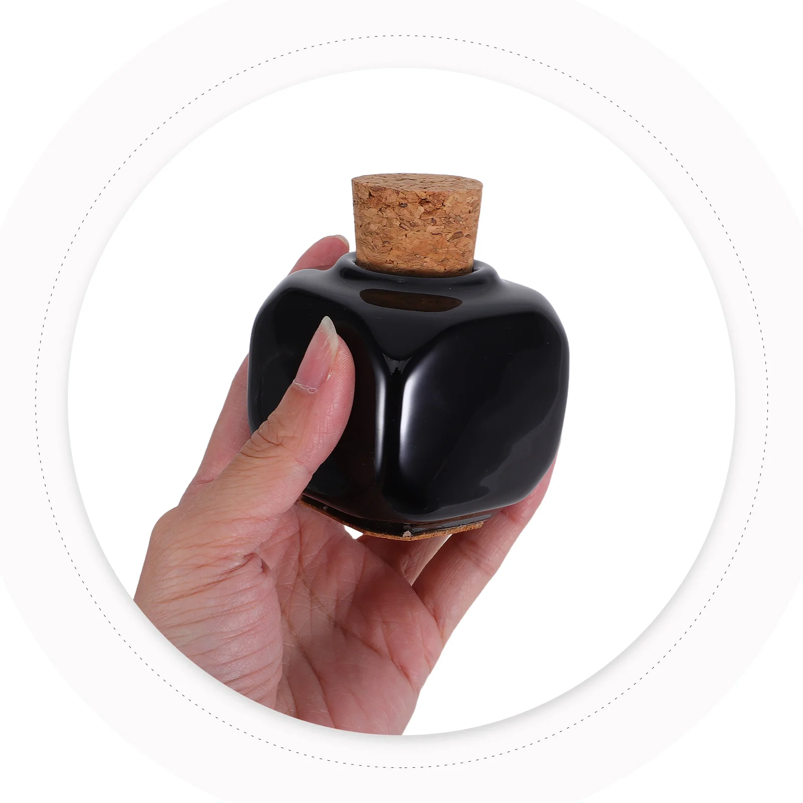 Stylish Ceramic Nail Medicine Cup Black Compact Manicure Liquid Bottle for Nail Art Designs Portable Organizing Solution
Stylish Ceramic Nail Medicine Cup Black Compact Manicure Liquid Bottle for Nail Art Designs Portable Organizing Solution