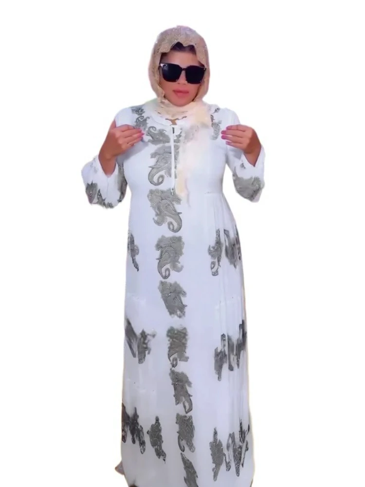 2025 Plus Size African Party Dresses for Women New Fashion Dashiki Ankara Wedding Evening Gown Elegant Muslim Maxi Dress
2025 Plus Size African Party Dresses for Women New Fashion Dashiki Ankara Wedding Evening Gown Elegant Muslim Maxi Dress