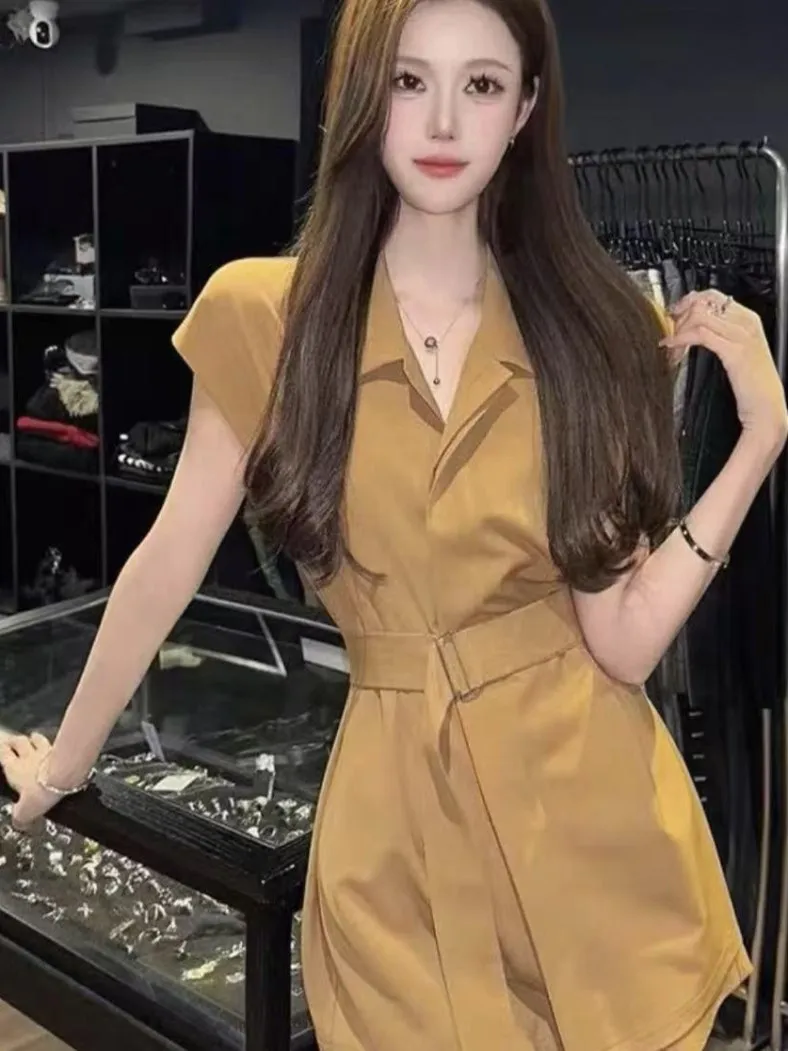 Elegant Shirt Dress Two-Piece Set Summer 2026 Slimming Compact Design Short Sleeve Collar Casual Fashion Women's Ensemble
Elegant Shirt Dress Two-Piece Set Summer 2026 Slimming Compact Design Short Sleeve Collar Casual Fashion Women's Ensemble