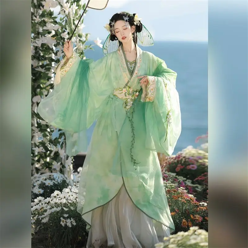 242-Original Hanfu Women's Warring States Robe Heavy Industry Embroidery Immortal Elegance Texture Slimming Ancient Style Set
242-Original Hanfu Women's Warring States Robe Heavy Industry Embroidery Immortal Elegance Texture Slimming Ancient Style Set