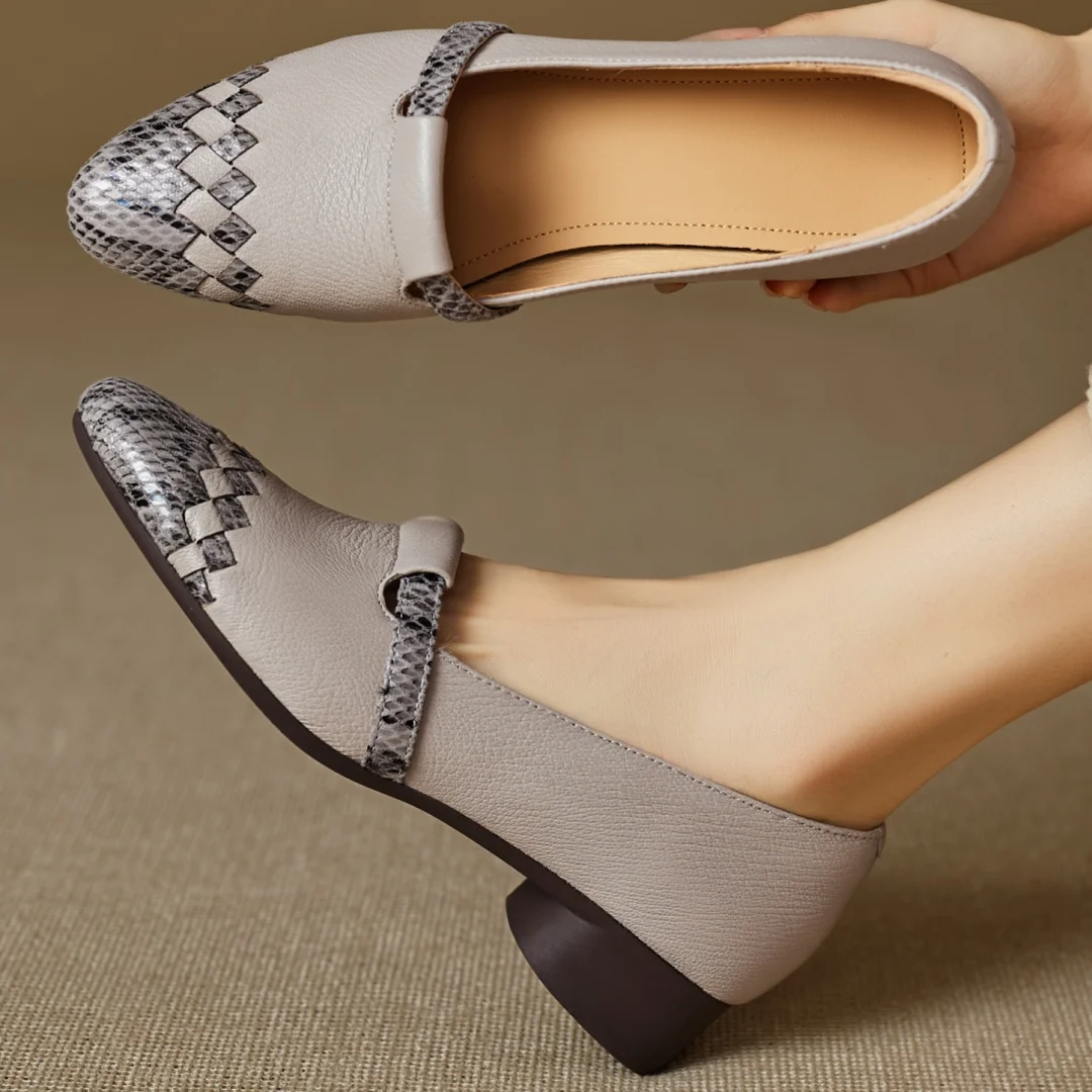 Women's genuine leather mix color patchwork round toe slip-on pumps 3cm round low heel casual female high quality daily shoes 40
Women's genuine leather mix color patchwork round toe slip-on pumps 3cm round low heel casual female high quality daily shoes 40