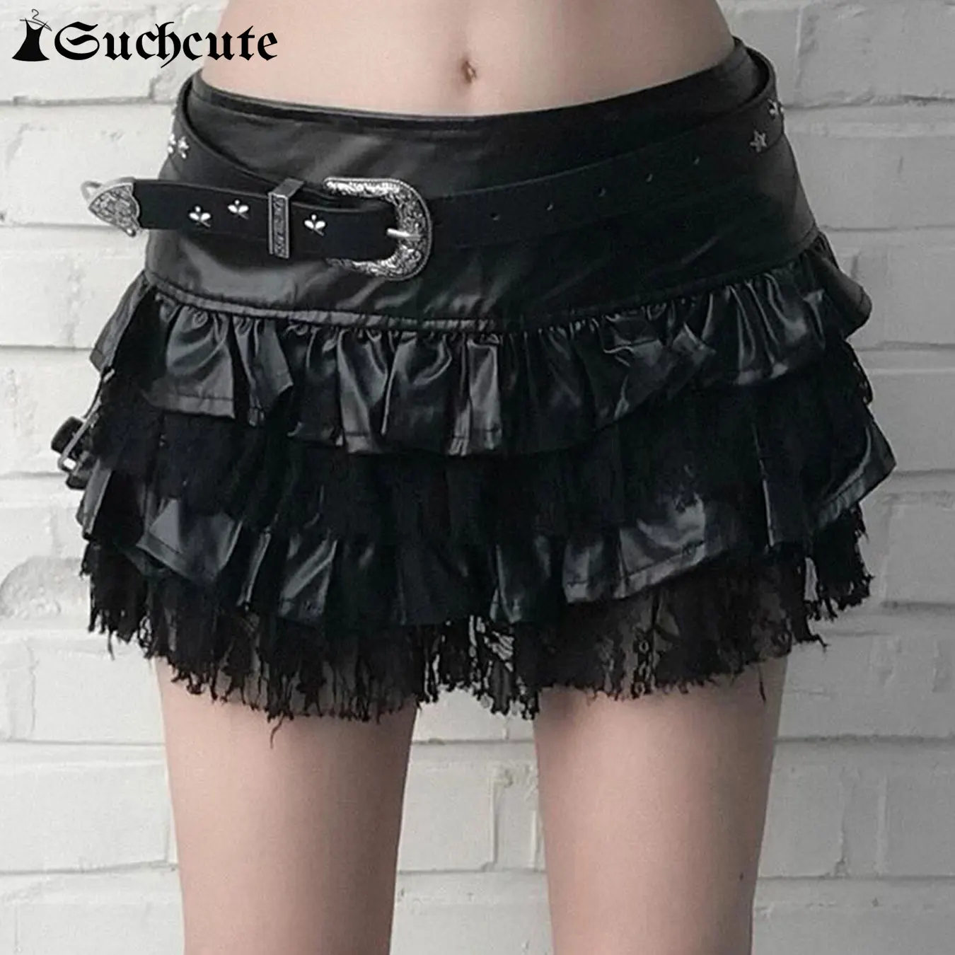SUCHCUTE Goth Black Pu Leather Patchwork Lace Tiered Cake Mini Skirts Y2K Aesthetic 90s Lolita Skirt Women Sexy Low Waist Skirt
SUCHCUTE Goth Black Pu Leather Patchwork Lace Tiered Cake Mini Skirts Y2K Aesthetic 90s Lolita Skirt Women Sexy Low Waist Skirt