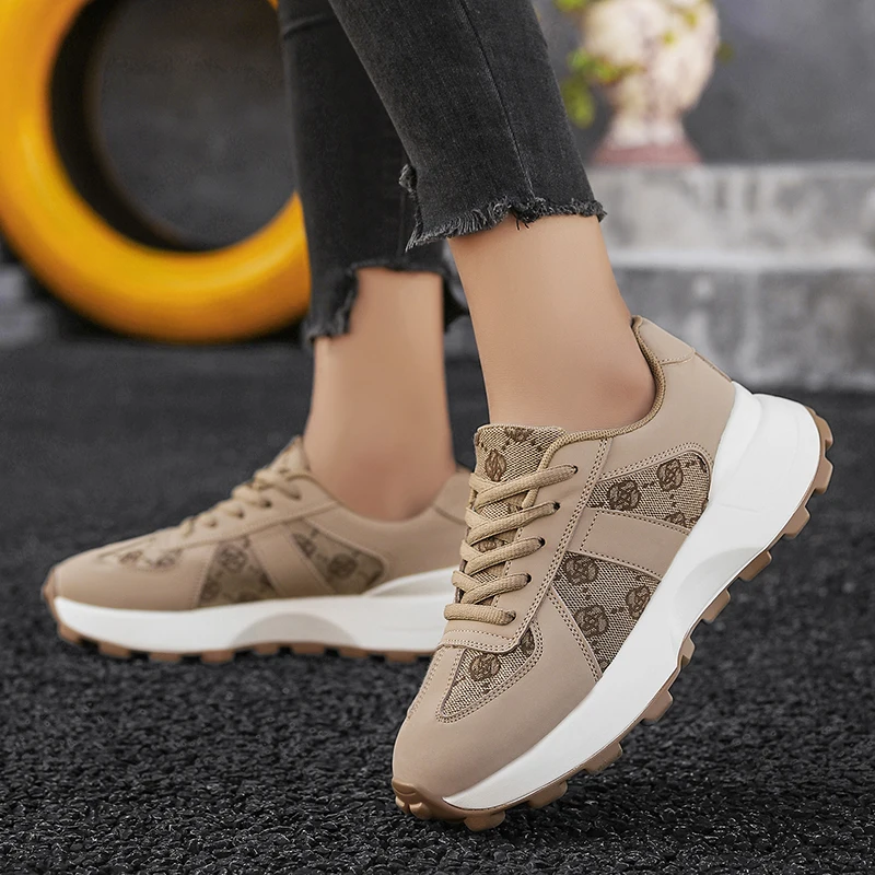 Spring 2026 Women's Retro Print Platform Sneakers Chunky Dad Shoes Casual Walking Trainers Men's/Women's Athletic Running Shoes
Spring 2026 Women's Retro Print Platform Sneakers Chunky Dad Shoes Casual Walking Trainers Men's/Women's Athletic Running Shoes