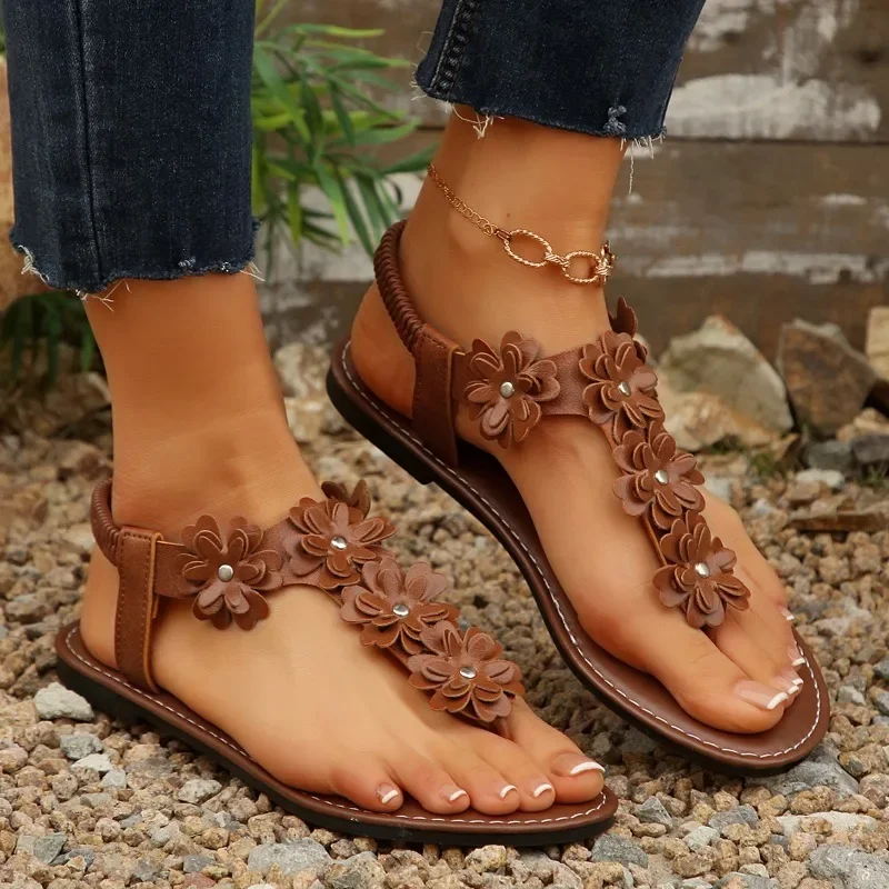 Women's Shoes 2025 High Quality Pinch Toe Women's Sandals Fashion Floral Beach Sandals Women Summer Plus Size Flat Sandals
Women's Shoes 2025 High Quality Pinch Toe Women's Sandals Fashion Floral Beach Sandals Women Summer Plus Size Flat Sandals