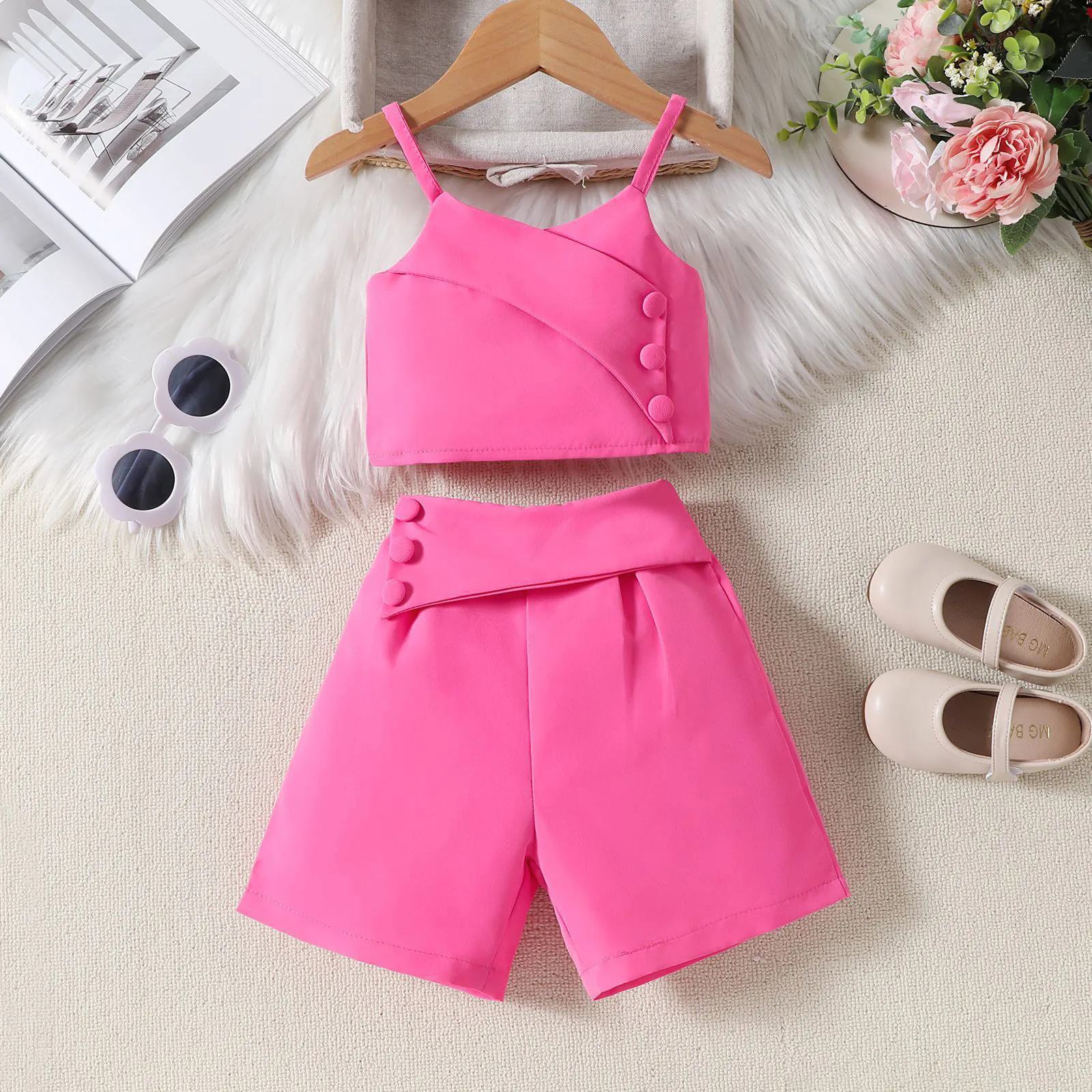 Toddler Kids Baby Girls Clothes Sets Strap Sleeveless Vest Tops Shorts 2PCS Summer Outfits Fashion Girls Clothes Set 0-6Years 
Toddler Kids Baby Girls Clothes Sets Strap Sleeveless Vest Tops Shorts 2PCS Summer Outfits Fashion Girls Clothes Set 0-6Years