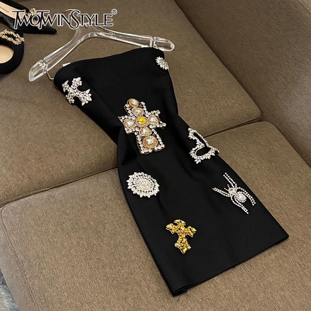 TWOTWINSTYLE Solid Spliced Diamonds Slimming Dresses For Women Strapless Sleeveless Backless Chic Dress Female Fashion KDR524979
TWOTWINSTYLE Solid Spliced Diamonds Slimming Dresses For Women Strapless Sleeveless Backless Chic Dress Female Fashion KDR524979