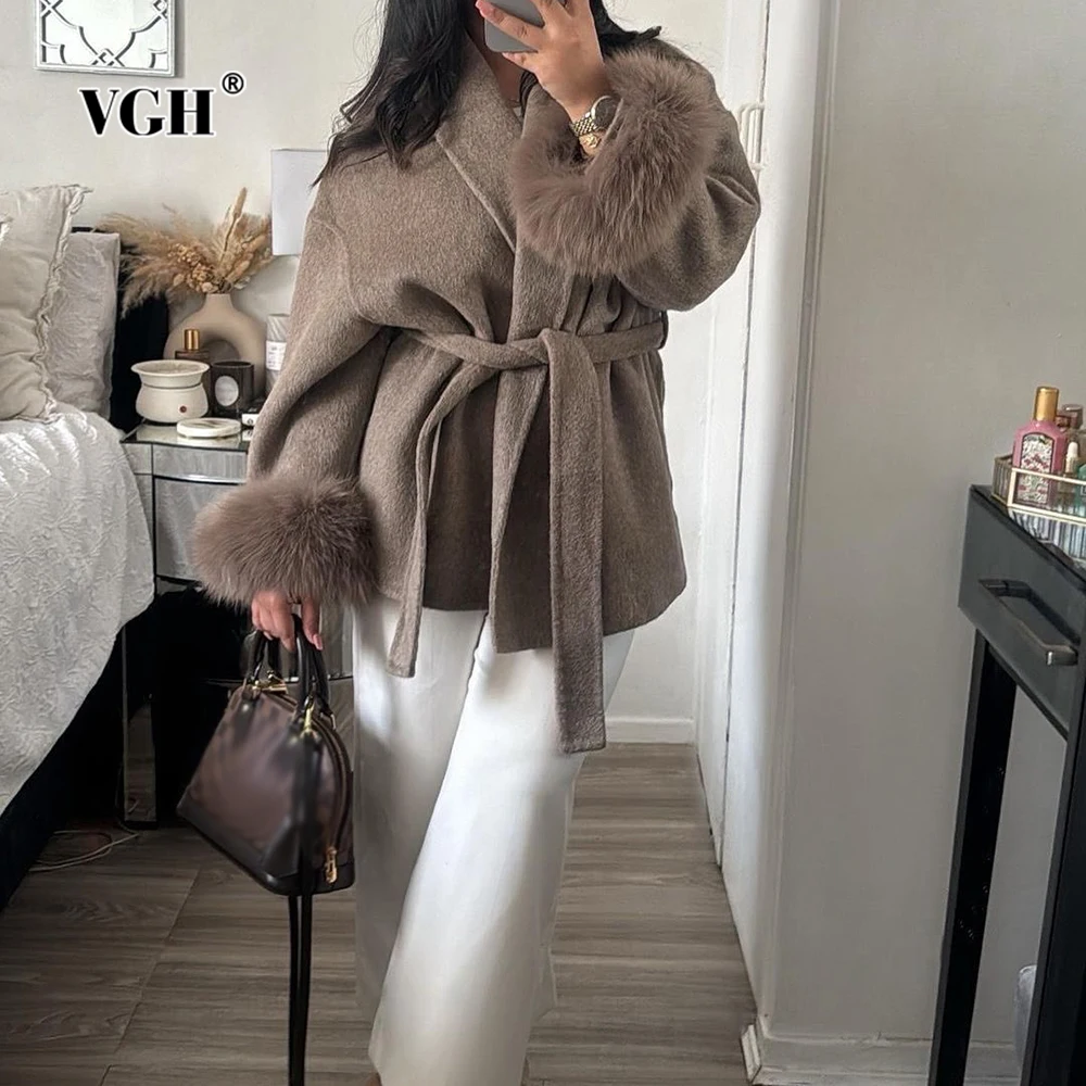 VGH Solid Spliced Lace Up Slim Coats for Women Lapel Long Sleeve Patchwork Artificial Fur Wool Coat Female Autumn Fashion Style
VGH Solid Spliced Lace Up Slim Coats for Women Lapel Long Sleeve Patchwork Artificial Fur Wool Coat Female Autumn Fashion Style