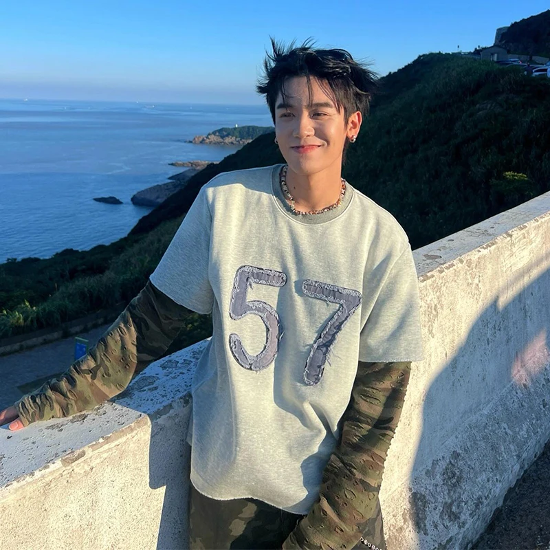 Retro Men's Long Sve T-irt Camouflage Distred Design American Sle Sweatirt Casual Loose Fit round Ne Top
Retro Men's Long Sve T-irt Camouflage Distred Design American Sle Sweatirt Casual Loose Fit round Ne Top