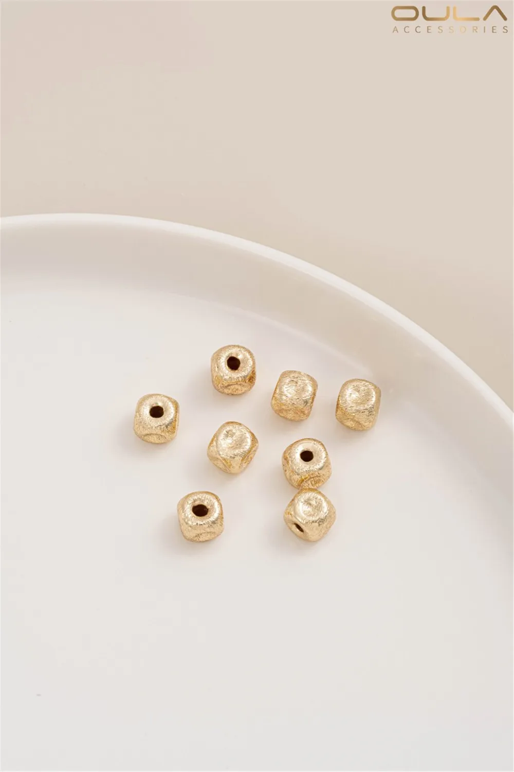 14K Gold-plated Brushed Square Beads Flat Round Steamed Bun Beads Oval Partition Beads Diy Bracelet Accessories Bead Materials
14K Gold-plated Brushed Square Beads Flat Round Steamed Bun Beads Oval Partition Beads Diy Bracelet Accessories Bead Materials