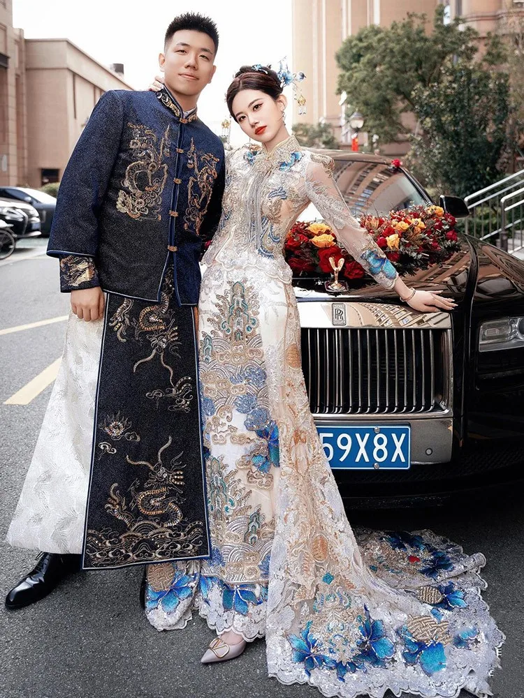 New Chinese-style golden fishtail heavy-duty toasting phoenix crown and red wedding dress
New Chinese-style golden fishtail heavy-duty toasting phoenix crown and red wedding dress