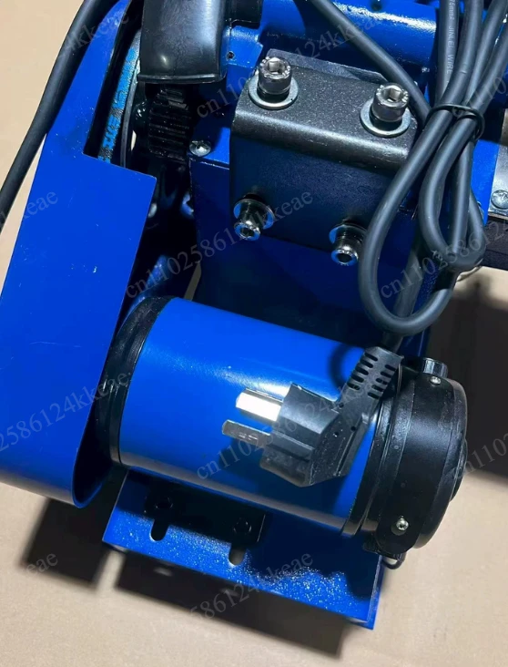 Glue machine Small speed regulating glue coating machine Yellow Sole leather tote bag gluing
Glue machine Small speed regulating glue coating machine Yellow Sole leather tote bag gluing