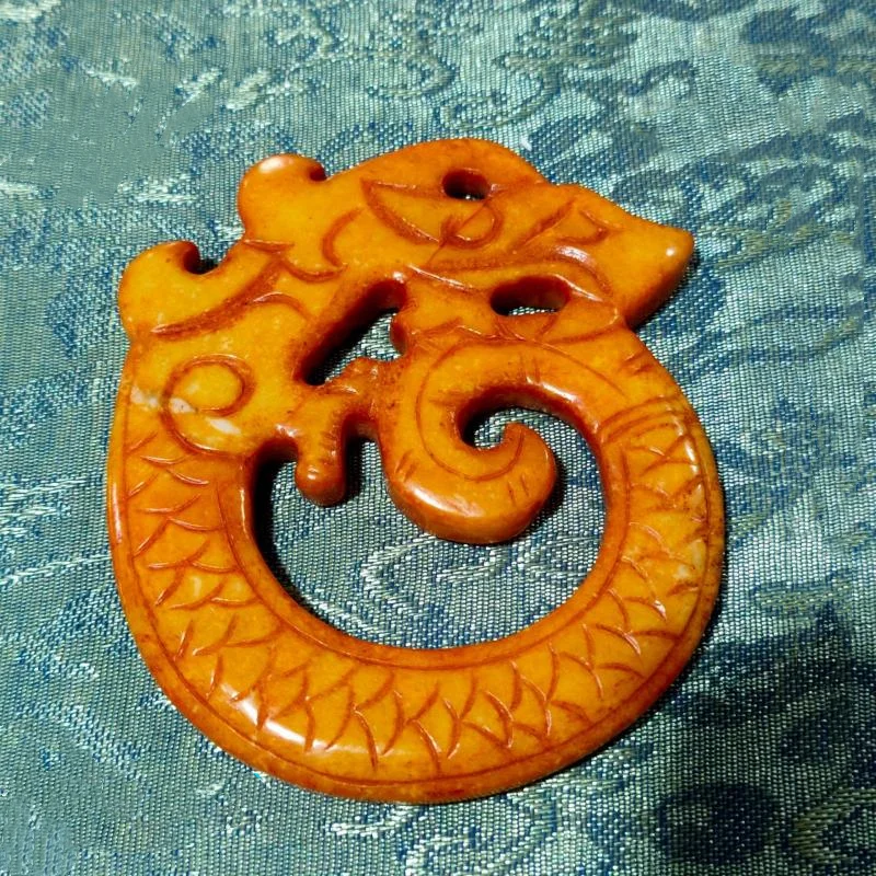 Handicrafts Cultural Relics Xiuyu Hollowed Out Jade Dragon Ornaments Nice Art Work
Handicrafts Cultural Relics Xiuyu Hollowed Out Jade Dragon Ornaments Nice Art Work