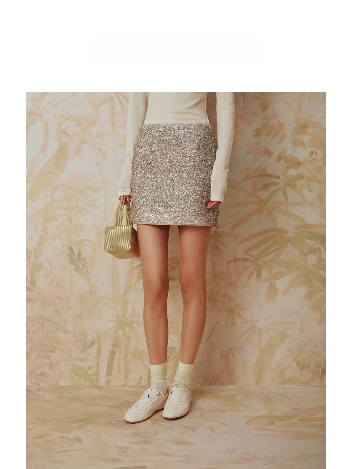 Elegant Shiny Sequin Bouclé Short Skirt for Women Stylish Spring New Arrival High Waist A-Line Skirt Fashionable Lady's Skirt
Elegant Shiny Sequin Bouclé Short Skirt for Women Stylish Spring New Arrival High Waist A-Line Skirt Fashionable Lady's Skirt