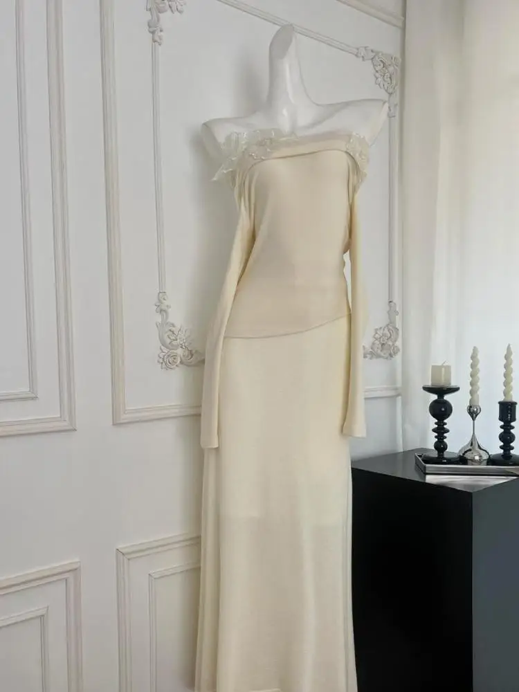 Корейские женские комплекты из двух предметов бежевые розовые цветочные блестки с длинным рукавом с открытыми плечами вязаные топы и юбка с высокой талией осенние простые
Корейские женские комплекты из двух предметов бежевые розовые цветочные блестки с длинным рукавом с открытыми плечами вязаные топы и юбка с высокой талией осенние простые