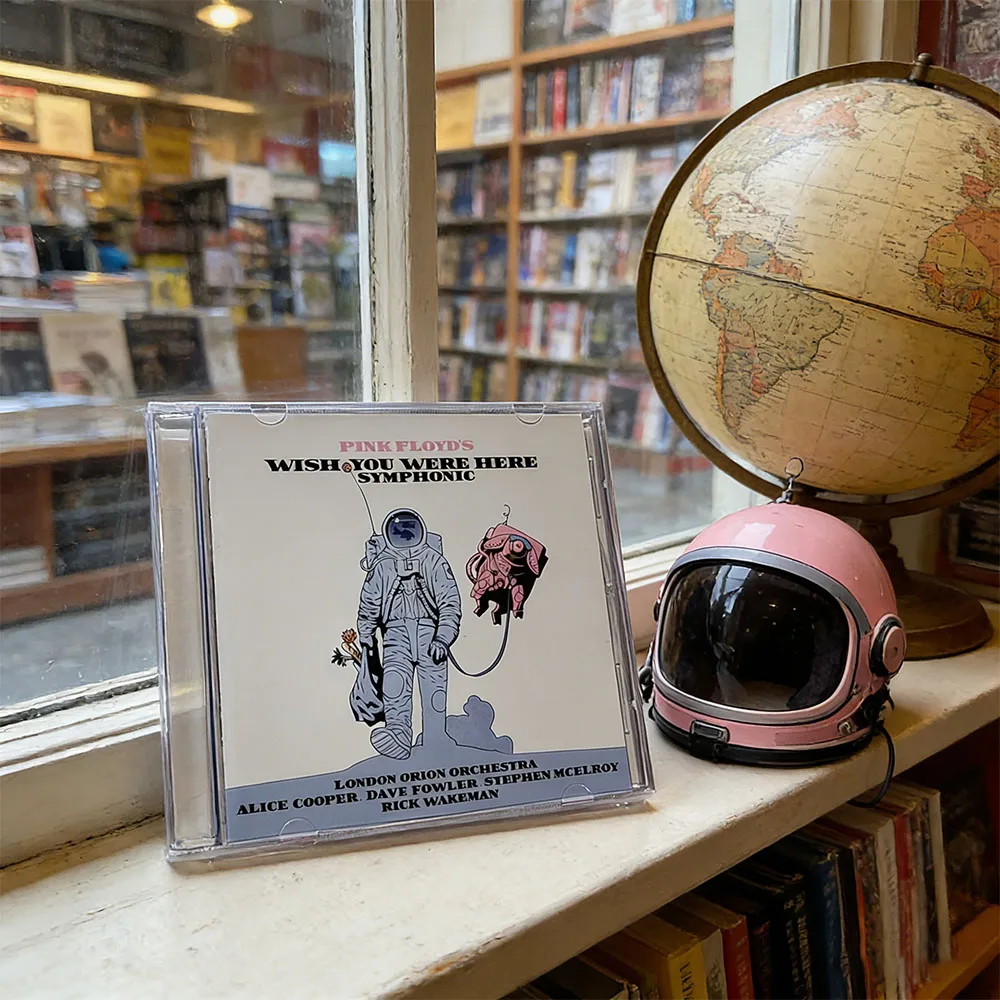 CD 'Wish You Were Here,' A Symphonic Rock Adaptation of The Classic Pink Floyd Album, Was Officially Released in 2016.
CD 'Wish You Were Here,' A Symphonic Rock Adaptation of The Classic Pink Floyd Album, Was Officially Released in 2016.