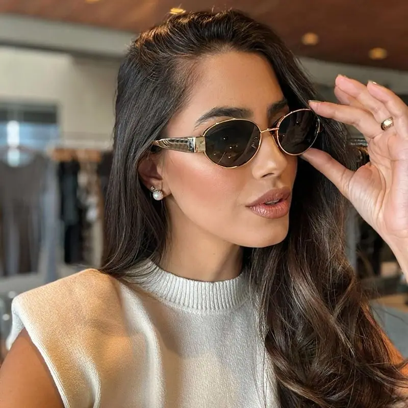 OEMG Lenses 2024 Woman Casual Resin None Women Eyewear Oval Sunglasses Traffic Women 2024 Recommend por
OEMG Lenses 2024 Woman Casual Resin None Women Eyewear Oval Sunglasses Traffic Women 2024 Recommend por