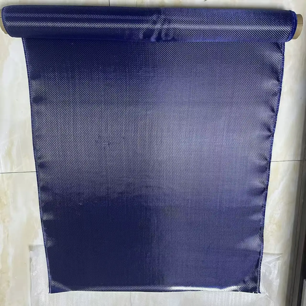 3K 200gsm 2x2 Red Blue yellow Kevlar & Carbon fiber mixed Fabric Twill 50" / 100/150/m Aramid fiber Hybrid Carbon Kevlar Cloth
3K 200gsm 2x2 Red Blue yellow Kevlar & Carbon fiber mixed Fabric Twill 50" / 100/150/m Aramid fiber Hybrid Carbon Kevlar Cloth