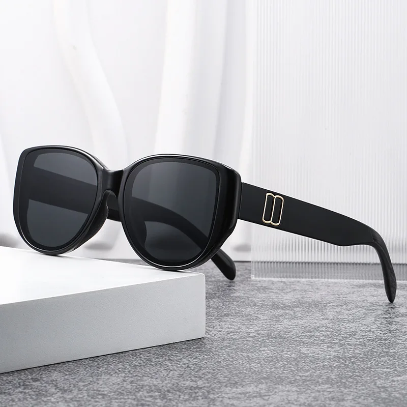 Women Luxury Acetate Cat Eye Sunglasses UV Protection Ultra Light Flat Lens Multifunctional Eyewear for Driving Fishing Outdoor
Women Luxury Acetate Cat Eye Sunglasses UV Protection Ultra Light Flat Lens Multifunctional Eyewear for Driving Fishing Outdoor