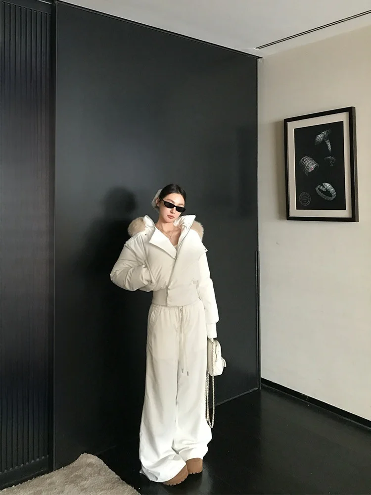 Женская зимняя куртка из пуха белой утки с воротником из меха, утепленная, с эффектом утяжки на талии, водоотталкивающая, готовая к зиме
Женская зимняя куртка из пуха белой утки с воротником из меха, утепленная, с эффектом утяжки на талии, водоотталкивающая, готовая к зиме