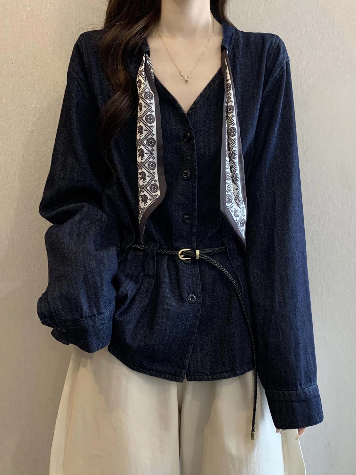 Deep Blue Silk Scarf V-Ne Denim irt Women's plus Size Slimming Waist-Cinching Top Korean Sle Long Sve Button-Up
Deep Blue Silk Scarf V-Ne Denim irt Women's plus Size Slimming Waist-Cinching Top Korean Sle Long Sve Button-Up